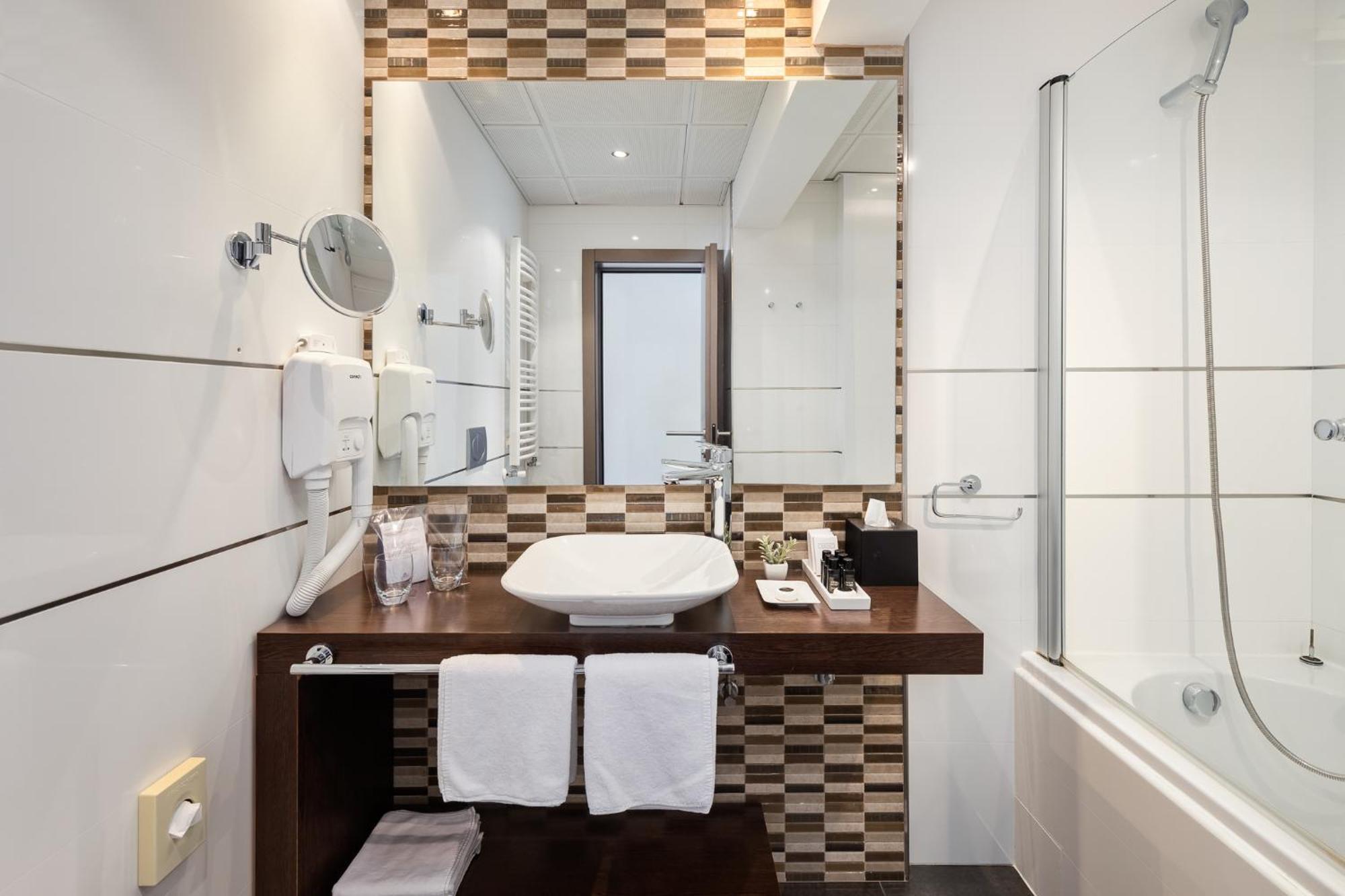 Boutique Hotel Adoral Rabac Exterior foto