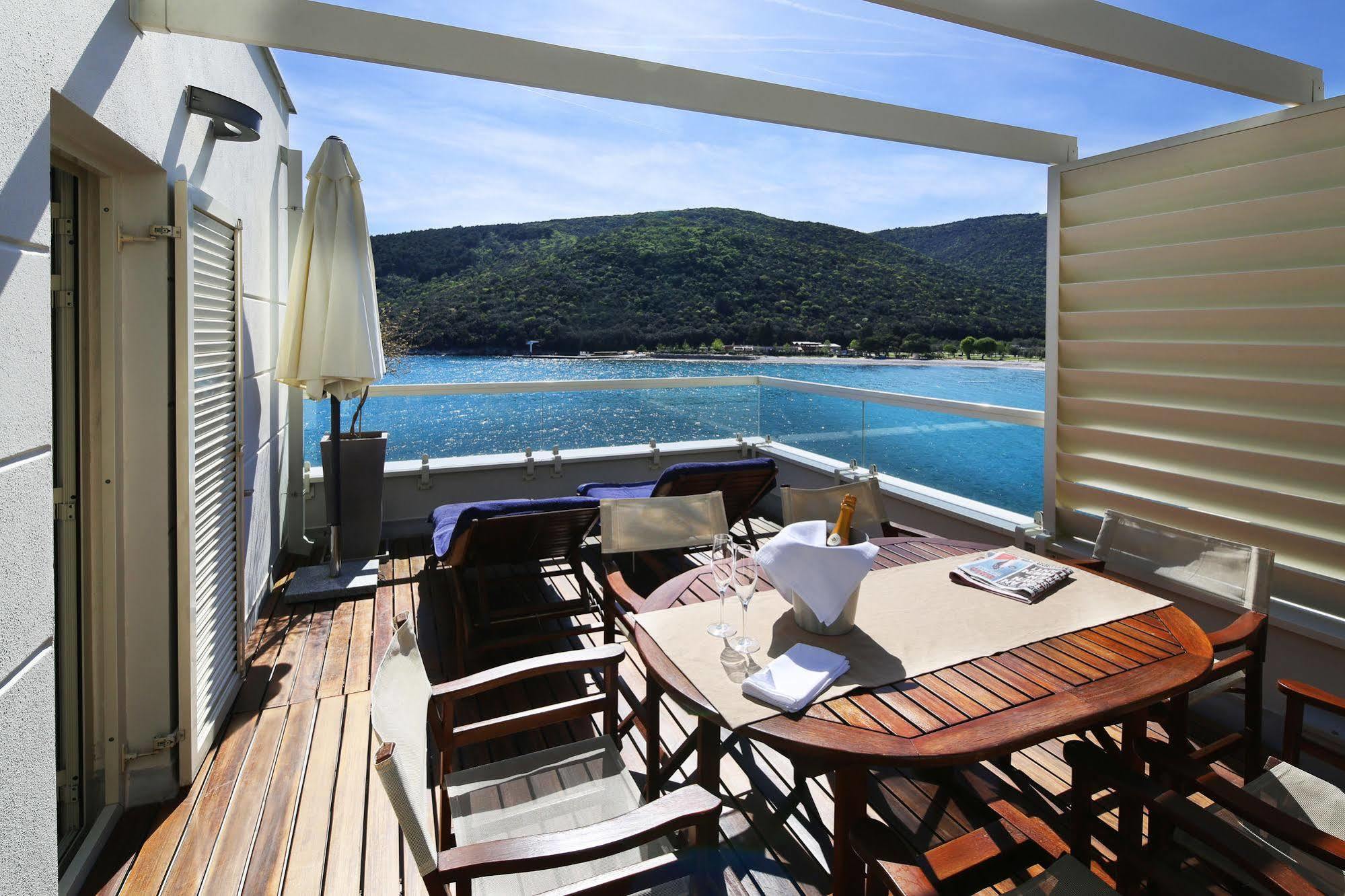 Boutique Hotel Adoral Rabac Exterior foto